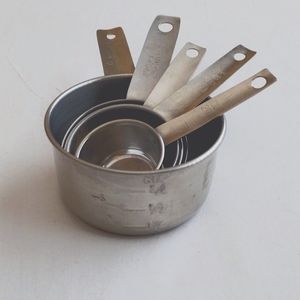 5 Stainless Steel Measuring Cups